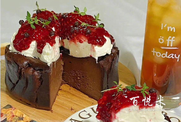 做蛋糕的原材料有哪些？想知道面包有什么種類？